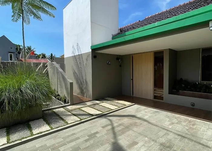 Ngumbara House